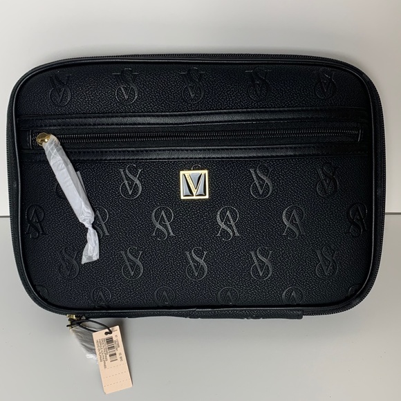 Victoria’s Secret Tech Sleeve - Picture 4 of 10